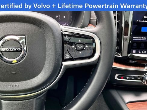 Certified 2023 Volvo XC60 B5 Ultimate w/ Protection Package Premier AWD/4WD image 29