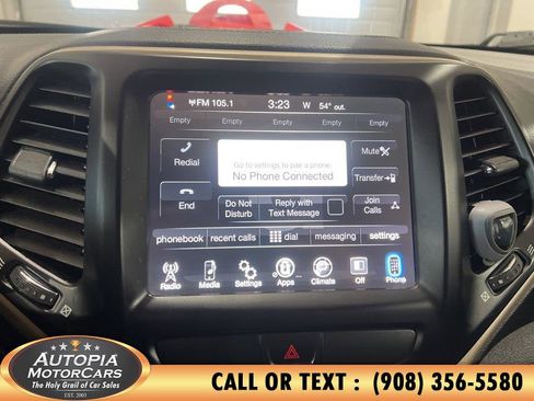 Used 2017 Jeep Cherokee Latitude image 25