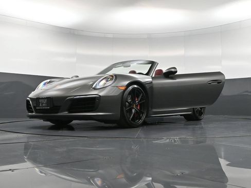 Certified 2017 Porsche 911 Carrera 4S AWD/4WD image 40