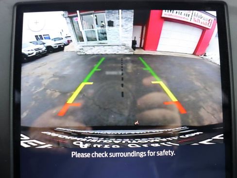 Used 2023 Ford Edge SEL image 31