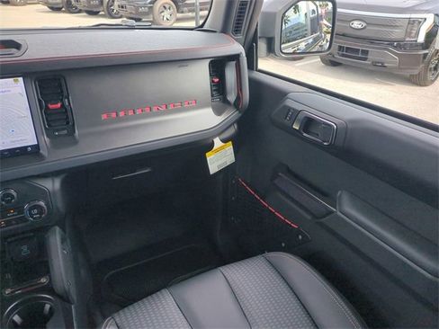Used 2025 Ford Bronco Raptor image 17
