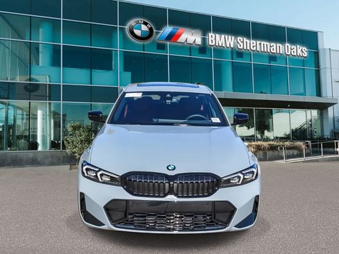 Used 2026 BMW 330i Sedan w/ M Sport Package RWD image 2