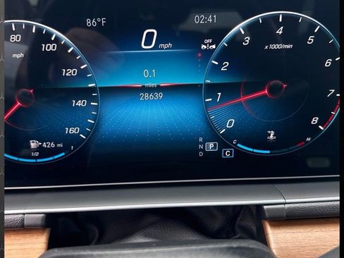 Used 2023 Mercedes-Benz GLE 350 4MATIC image 11