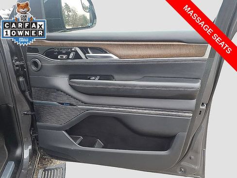Used 2023 Jeep Grand Wagoneer L Series II AWD/4WD image 13