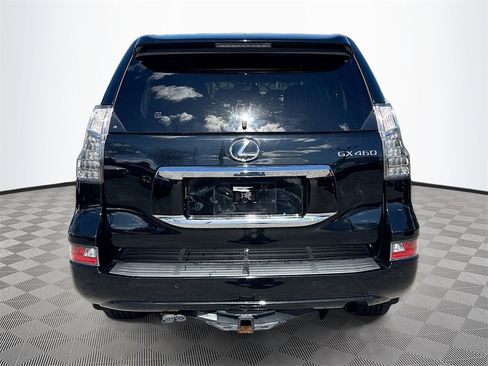Used 2018 Lexus GX 460 image 7