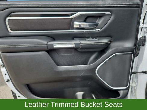 Used 2022 RAM 1500 Laramie AWD/4WD image 32