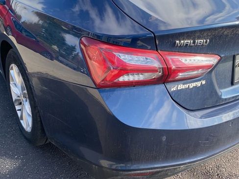 Used 2019 Chevrolet Malibu LT w/ Driver Confidence Package image 16