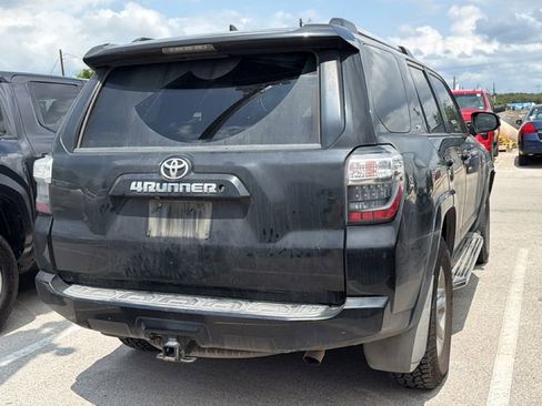 Used 2019 Toyota 4Runner SR5 Premium RWD image 10