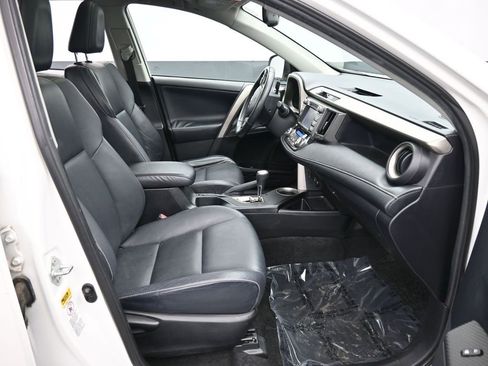Used 2013 Toyota RAV4 Limited image 41