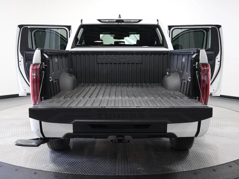 Used 2024 Toyota Tundra Platinum AWD/4WD image 15
