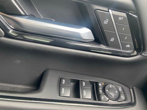 Used 2026 GMC Sierra 2500 AT4X AWD/4WD image 9