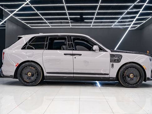 Used 2026 Rolls-Royce Cullinan AWD/4WD image 9
