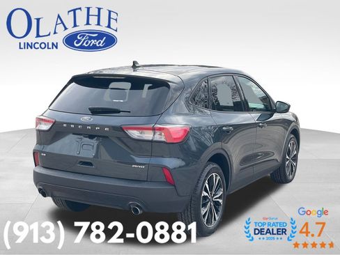 Used 2022 Ford Escape SE w/ SE Sport Appearance Package image 5