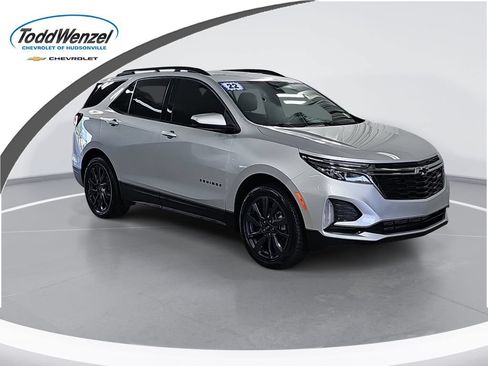 Certified 2022 Chevrolet Equinox RS AWD/4WD image 1