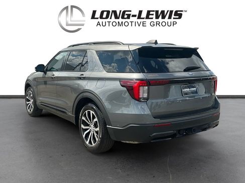 Used 2025 Ford Explorer ST-Line w/ Premium Package RWD image 4