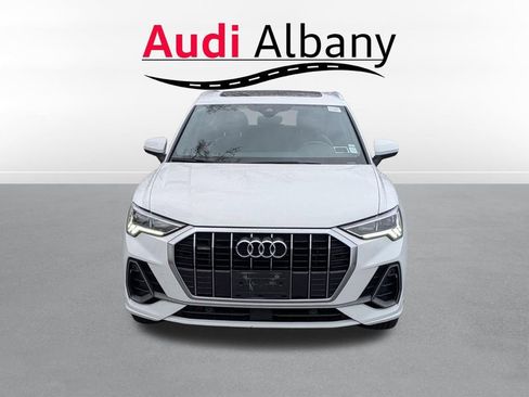 Used 2021 Audi Q3 2.0T Premium Plus w/ Premium Plus Package AWD/4WD image 9