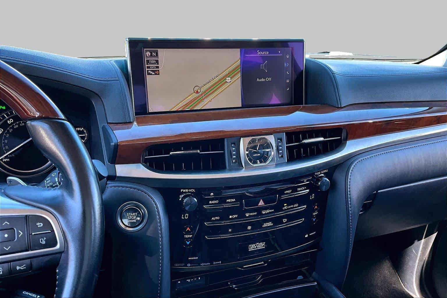 Used 2021 Lexus LX 570 4WD w/ Luxury Package image 7