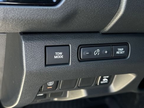 New 2026 Nissan Frontier SV RWD image 15