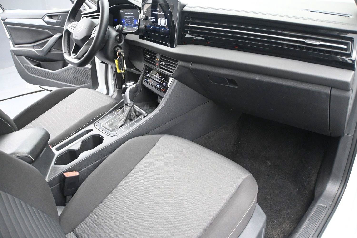 Used 2025 Volkswagen Jetta S FWD image 15