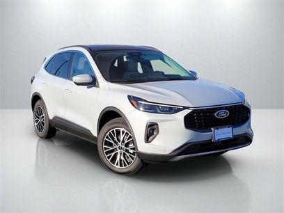 New 2025 Ford Escape SE w/ PHEV Premium Package