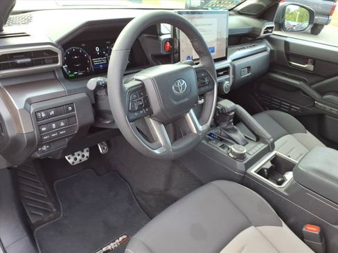 Used 2024 Toyota Tacoma TRD Sport w/ TRD Sport Upgrade Package AWD/4WD image 6
