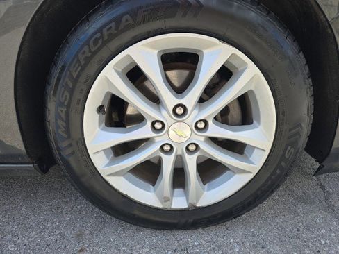 Used 2016 Chevrolet Malibu LT image 13