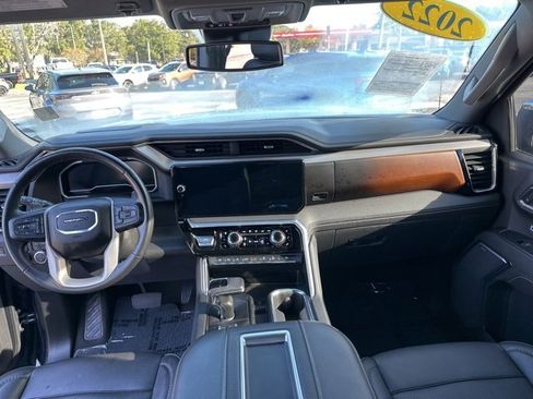 Used 2022 GMC Sierra 1500 Denali image 6
