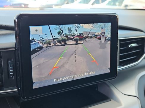 Used 2023 Ford Explorer XLT w/ Equipment Group 202A RWD image 19
