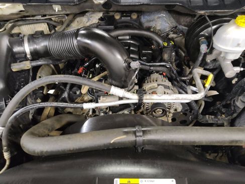 Used 2020 RAM 1500 Tradesman w/ Chrome Appearance Group AWD/4WD image 30