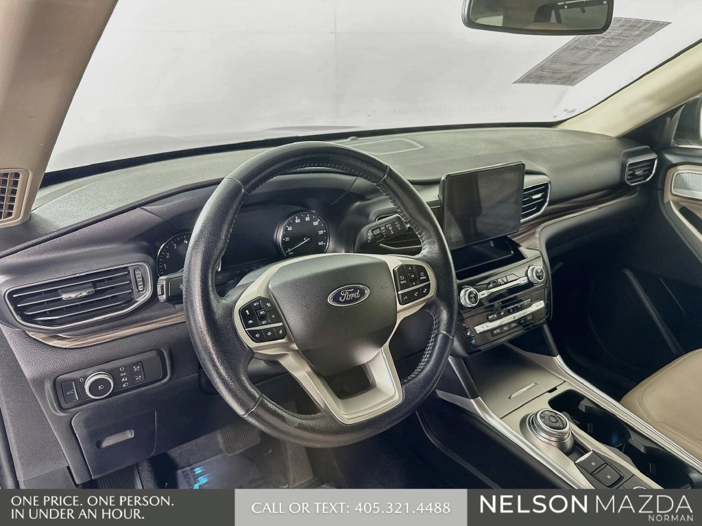 Used 2021 Ford Explorer Limited w/ Equipment Group 301A AWD/4WD image 10