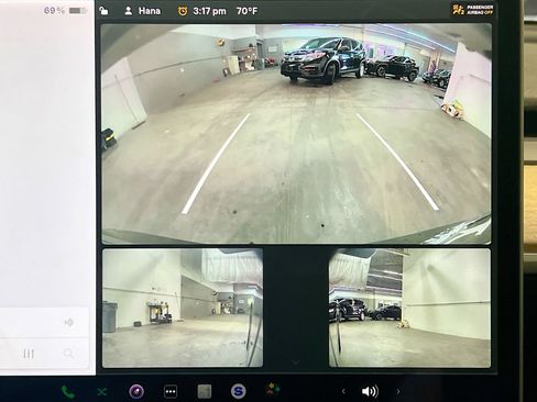 Used 2022 Tesla Model Y Long Range image 10