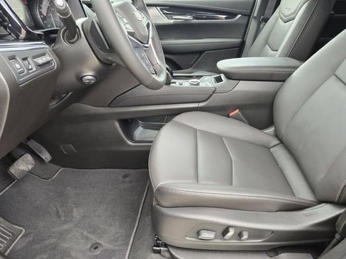 New 2026 Cadillac XT5 Premium Luxury w/ Driver Assist Package FWD image 9