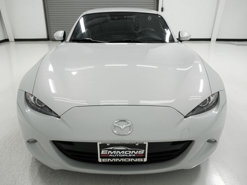 Used 2019 MAZDA MX-5 Miata RF Grand Touring image 2