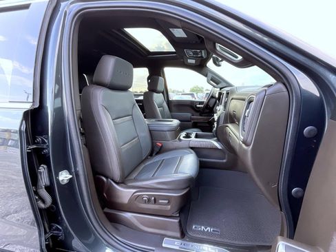 Certified 2021 GMC Sierra 1500 Denali w/ Denali Ultimate Package AWD/4WD image 17