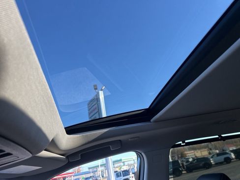 Used 2024 Nissan Rogue Platinum w/ Platinum Premium Package image 40