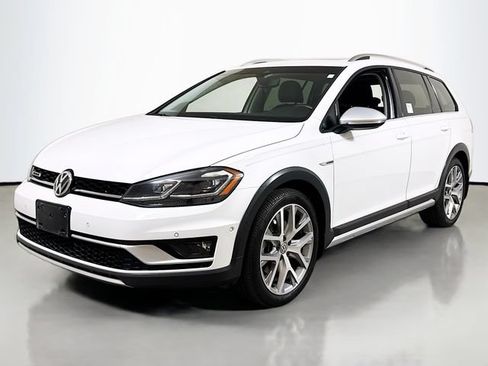 Used 2019 Volkswagen Golf Alltrack S AWD/4WD image 1