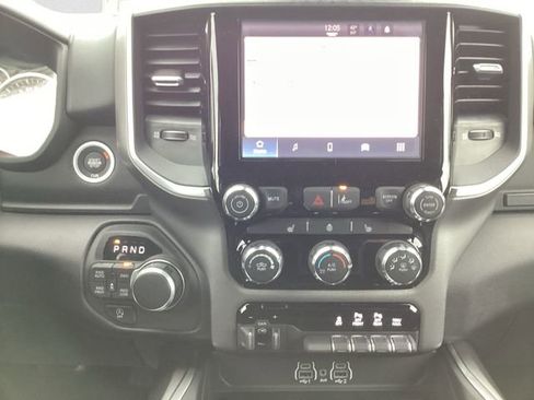 New 2026 RAM 1500 4x4 Crew Cab image 12