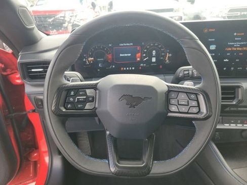 Used 2025 Ford Mustang Dark Horse image 13