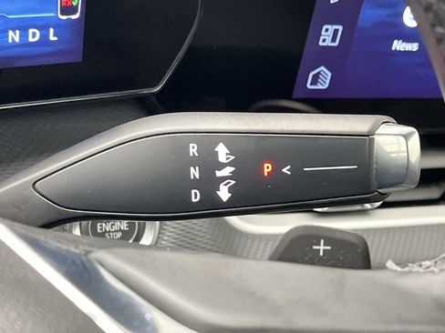 Certified 2025 Chevrolet Equinox LT image 24