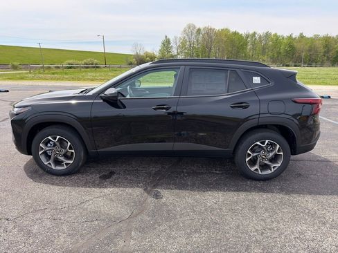 New 2026 Chevrolet Trax LT FWD image 11
