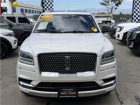 Used 2019 Lincoln Navigator Reserve w/ Cargo Package AWD/4WD image 9