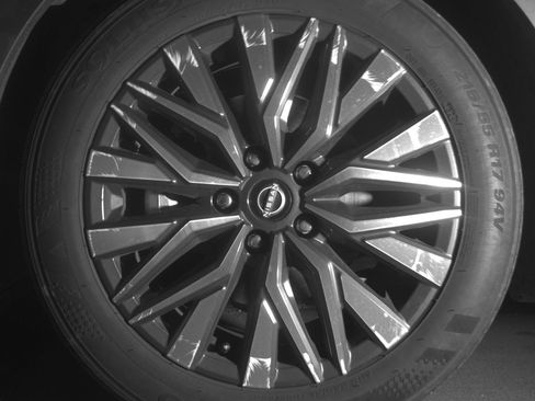 Used 2025 Nissan Altima 2.5 SV image 12