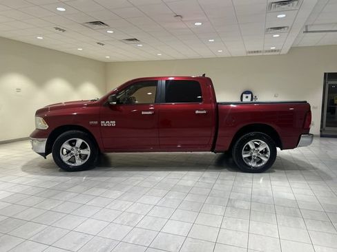 Used 2015 RAM 1500 Lone Star RWD image 2