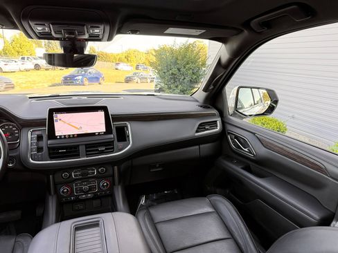 Used 2021 Chevrolet Suburban High Country AWD/4WD image 41