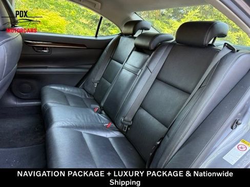 Used 2014 Lexus ES 350 w/ Luxury Package FWD image 29