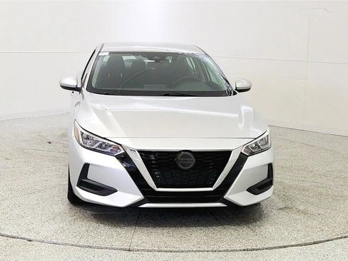 Used 2022 Nissan Sentra S image 2