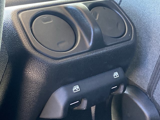 Used 2024 Jeep Wrangler Unlimited AWD/4WD image 9