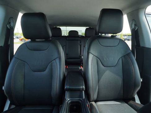 Used 2022 Jeep Compass Latitude AWD/4WD image 34