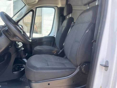 Used 2025 RAM ProMaster 2500 w/ Convenience Group FWD image 11
