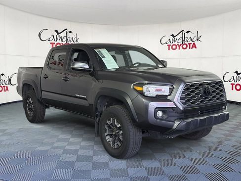 Used 2023 Toyota Tacoma TRD Off-Road w/ Technology Package AWD/4WD image 3